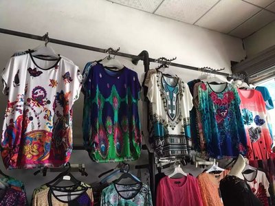 北京外貿(mào)庫房批發(fā) 品牌服裝與鞋類貨源一站式采購平臺